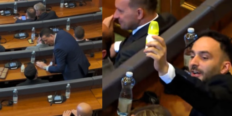 Agim Bahtiri ia jep cucllën Paris Gurit të LDK-së (Foto)