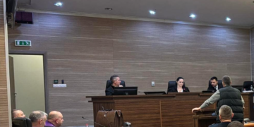 “Ky o qen”, tensione në gjykimin ndaj të akuzuarve për vrasjen e biznesmenit Bedri Rexhepi