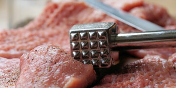 Pas bukës, pritet rritja dhe e çmimit të mishit