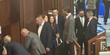 Nga PDK-ja e bëjnë sefte, të parët si parti që hyjnë në sallën e Kuvendit të Kosovës