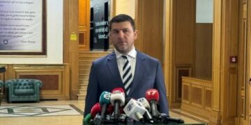Memli Krasniqi: Deputetët e VV-së kërkuan që të mblidhemi një herë në javë, kjo është shkelje e rregullores