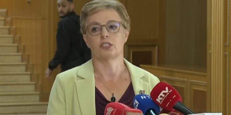 Gërvalla: Deputetët e opozitës po bllokojnë Kuvendin