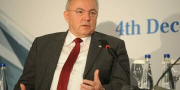 Ish-deputeti gjerman: Në Europë prej kohësh flitet për Serbinë post Vuçiq – alternativë opozita dhe studentët