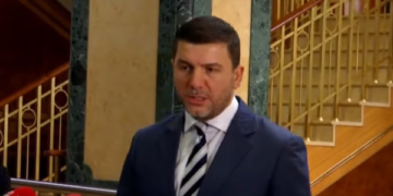 “Zotni, ndërroje kandidaten”, Krasniqi pas takimit me Kurtin: S’jam i bindur që do ta bëjë këtë