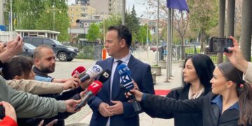 Peci: Haxhiu sërish kandidate për kryetare Kuvendi