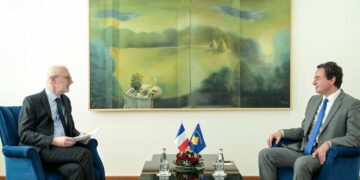 Mbyllja e zyrave paralele në veri, Ambasada franceze: Kosova po dërgon sinjale negative te partnerët