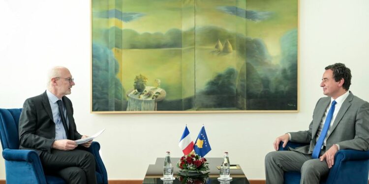 Mbyllja e zyrave paralele në veri, Ambasada franceze: Kosova po dërgon sinjale negative te partnerët