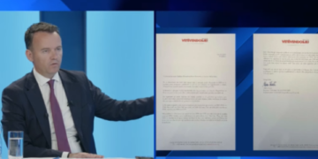 Letra është ofenduese – Kerquki ia lexon Faton Pecit letrën e VV’së drejtuar LDK’së, Peci: LDK dikur e akuzonte PDK’në për vrasjet politike