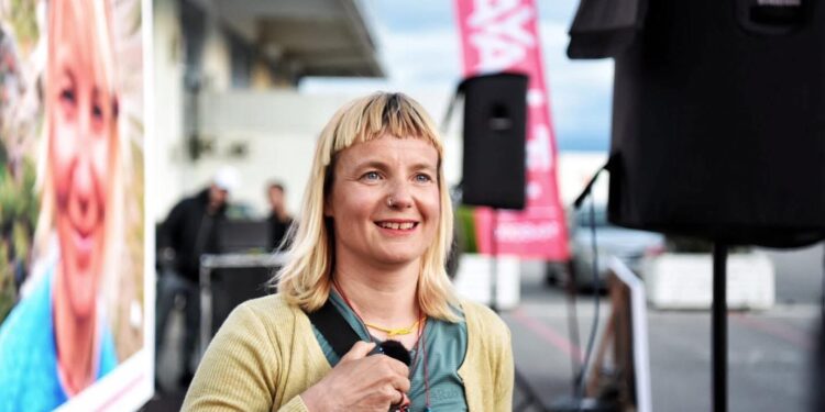 Uta Ibrahimi rikthehet në Kosovë pas suksesit historik së ngritjes në 14 majat më të larta të botës