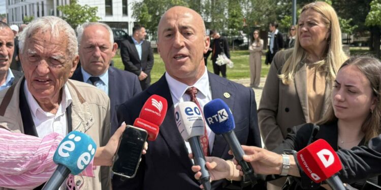 Haradinaj: Ilir Konushevcin dhe Hazir Malajn do t’i nderojmë dhe përkujtojmë përjetë