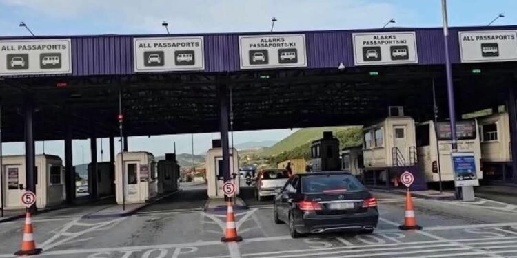Kontrolle të shtuara në Morinë/ Arrestime për kërkim ndërkombëtar, trafik droge dhe mosdeklarim valute