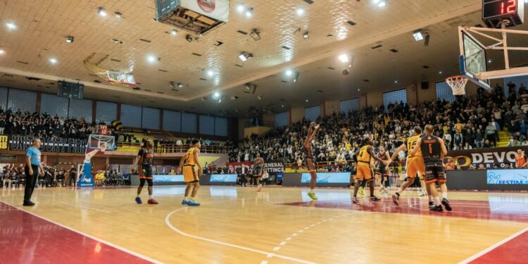 Bashkimi e mposht Pejën në ”Karagaç” dhe siguron finalen
