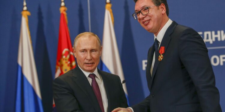 Njofton Kremlini: Më 9 maj bisedime bilaterale Putin -Vuçiq
