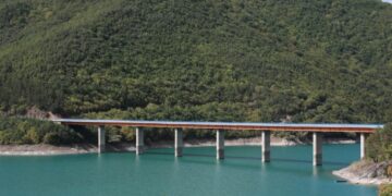 Kosova merr nën kontroll një objekt në liqenin e Ujmanit që Serbia thotë se përdorej nga Kryqi i Kuq