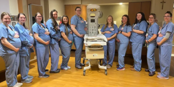 Mrekulli në spitalin e foshnjave: 14 infermiere shtatzëna njëkohësisht në SHBA