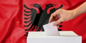 Rezultatet e zgjedhjeve në Shqipëri nisin të dalin – Ja ku mund t’i ndiqni live nga KQZ