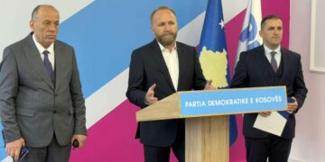 PDK-ja dorëzoi zyrtarisht në ZRRE kundërshtimin për daljen e bizneseve në tregun e lirë