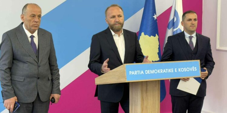 PDK-ja dorëzoi zyrtarisht në ZRRE kundërshtimin për daljen e bizneseve në tregun e lirë