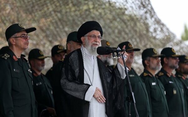 Garda Revolucionare e Iranit merr përgjegjësinë e sulmit ndaj bazës amerikane dhe lajmëron një goditje edhe më të ashpër