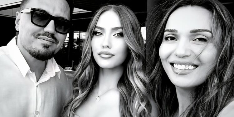 Tara publikon foto bashkë me Bleron dhe Teuten