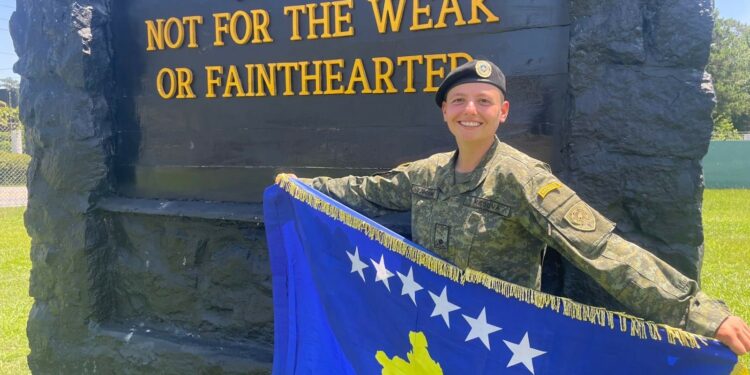Nëntogerja Vesa Ibrahimi, gruaja e parë ndërkombëtare që diplomohet në “Ranger School” të SHBA-së