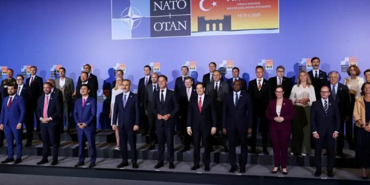 Zelensky thotë se Ukraina është ftuar në samitin e NATO-s në Hagë