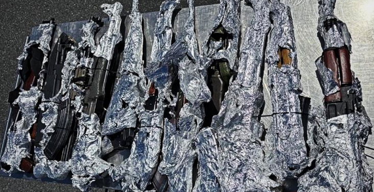 Kapet në kufi me 11 kallashnikovë – Doganierët kroatë ndalojnë një kosovar