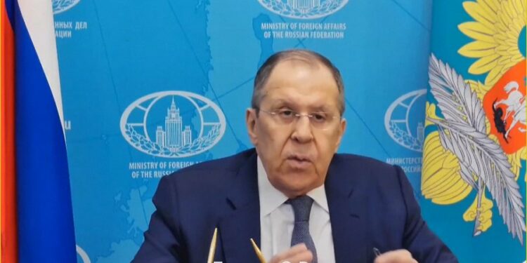 Lavrov kritikon Perëndimin për pavarësinë e Kosovës dhe lidh atë me konfliktin në Ukrainë