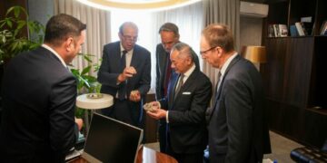Përfaqësuesit e organizatorët e Lutjeve të Mëngjesit nga SHBA shkojnë në selinë e LDK-së, Abdixhiku: Kemi nevojë për dorën e miqësisë