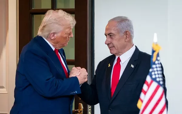 Netanyahu uron Trumpin për ditëlindje mes sulmeve ndaj Iranit: Bëtë gjëra të mëdha për Izraelin