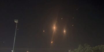 Irani lëshon sërish raketa në drejtim të Izraelit