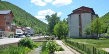 LAJMI I FUNDIT: Ky është personi që u gjet pa shenja jete në banesën e tij në Tunel të Parë (Emri dhe mbiemri)