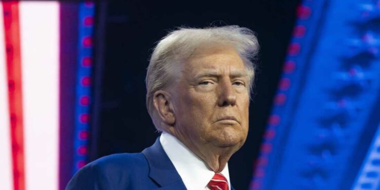 Trump po mban takim me ekipin e sigurisë kombëtare në Dhomën e Situatave