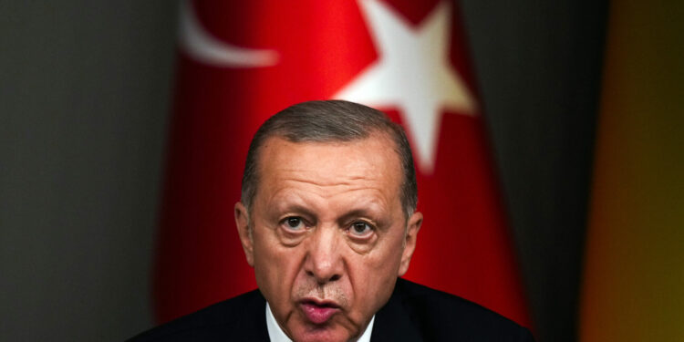 Erdogan kërkon bisedime SHBA-Iran si e vetmja mënyrë për të zgjidhur çështjen bërthamore