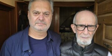 Qosja 89 vjeçar, Blushi i shkon në shtëpi në Breg të Diellit: Disa akademikë të Kosovës kundër bashkimit me Shqipërinë