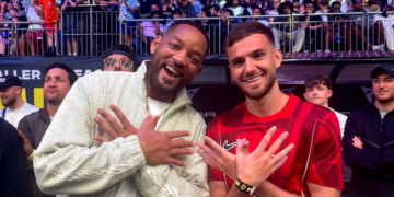 Will Smith pozon me shqiponjën dy krenare së bashku me futbollistin shqiptar – Fotoja pushton rrjetin