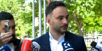 Guri: Sot do duhej të ishim duke ngritur çështje që i preokupojnë qytetarët e jo duke u marrë me seancat “votim i hapur, votim i fshehtë”