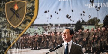 Kurti: Ushtria jonë ecën me hapa të shpejtë – Përkrahja jonë është e përhershme
