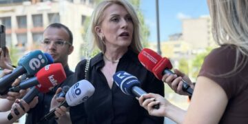 Izmaku: Takimi i partive tregoi nevojën për dialog të gjerë dhe nxori në pah hipokrizinë politike