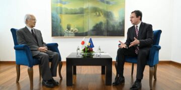 Kurti pret në takim ish-kryetarin e GJND-së Hisashi Owada, e falënderon për rolin në opinionin për pavarësinë e Kosovës