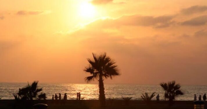 Siria u kërkon grave që të mbulohen në plazhe publike, kufizime edhe për burrat