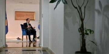 Pak orë pas dështimit të sërishëm në Kuvend, Kurti ia bën një përmbledhje arrestimeve për spiunazh, lavdëron AKI-në, Policinë e Prokurorinë