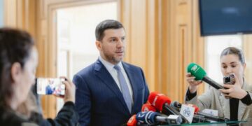 Krasniqi për takimin te Osmani: Munguan veç Kurti dhe Elek, mbajtja e dy palë zgjedhjeve përnjëherë mund të bëhet e domosdoshme