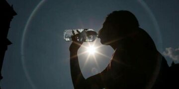 IKSHPK tregon si të mbroheni nga rrezatimi ultraviolet nga dielli: Shkakton mbi 1 milion raste të kancerit të lëkurës