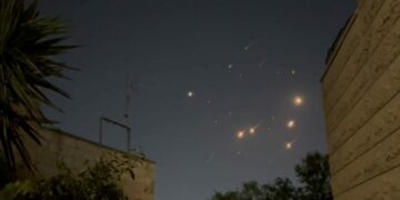 Sulmi i ri i Iranit ndaj Izraelit, Sky News publikon fotografi të momenteve kritike