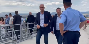 Edhe Slavko Simiq pjesë në ceremoninë e Vidovdanit