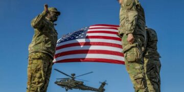 5 mijë koka bërthamore, 13 mijë avionë, 1.3 mln ushtarë: Pse Amerika është një makineri lufte e frikshme?