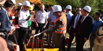 Kurti thotë se dy urat e reja mbi Ibër përfundojnë në vjeshtë, jep detaje rreth projektit