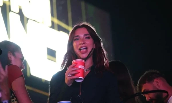 Dua Lipa ndodhet në Prishtinë