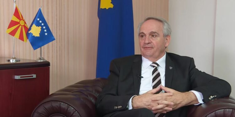 Gjergj Dedaj: “Turpi ka emër dhe mbiemër – LVV e Albin Kurtit”